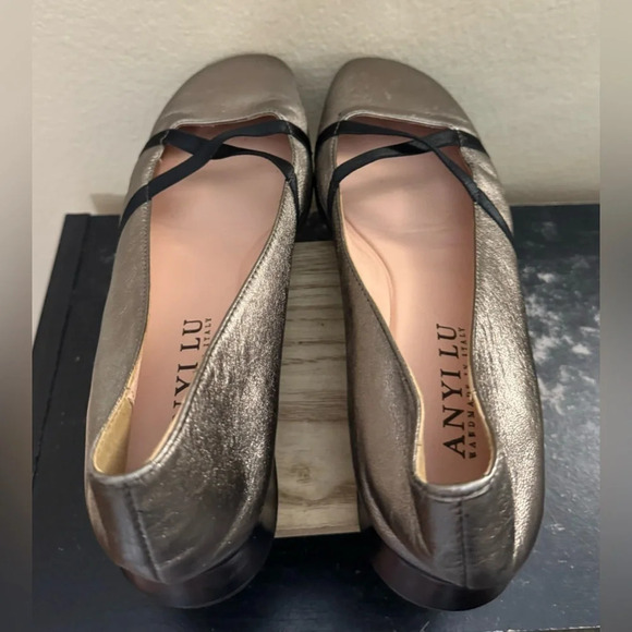 Anyi Lu Pewter Leather Criss Cross Straps Shoes EU 40 US 9-9.5 Mini Wedge - Picture 8 of 11